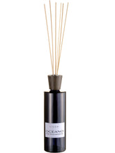 Laden Sie das Bild in den Galerie-Viewer, LINARI OCEANO Diffusor Raumduft 500ml mit Kapillarstäbchen Set