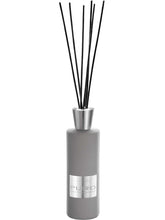 Laden Sie das Bild in den Galerie-Viewer, LINARI PURO Diffusor Raumduft 500ml mit Kapillarstäbchen Set